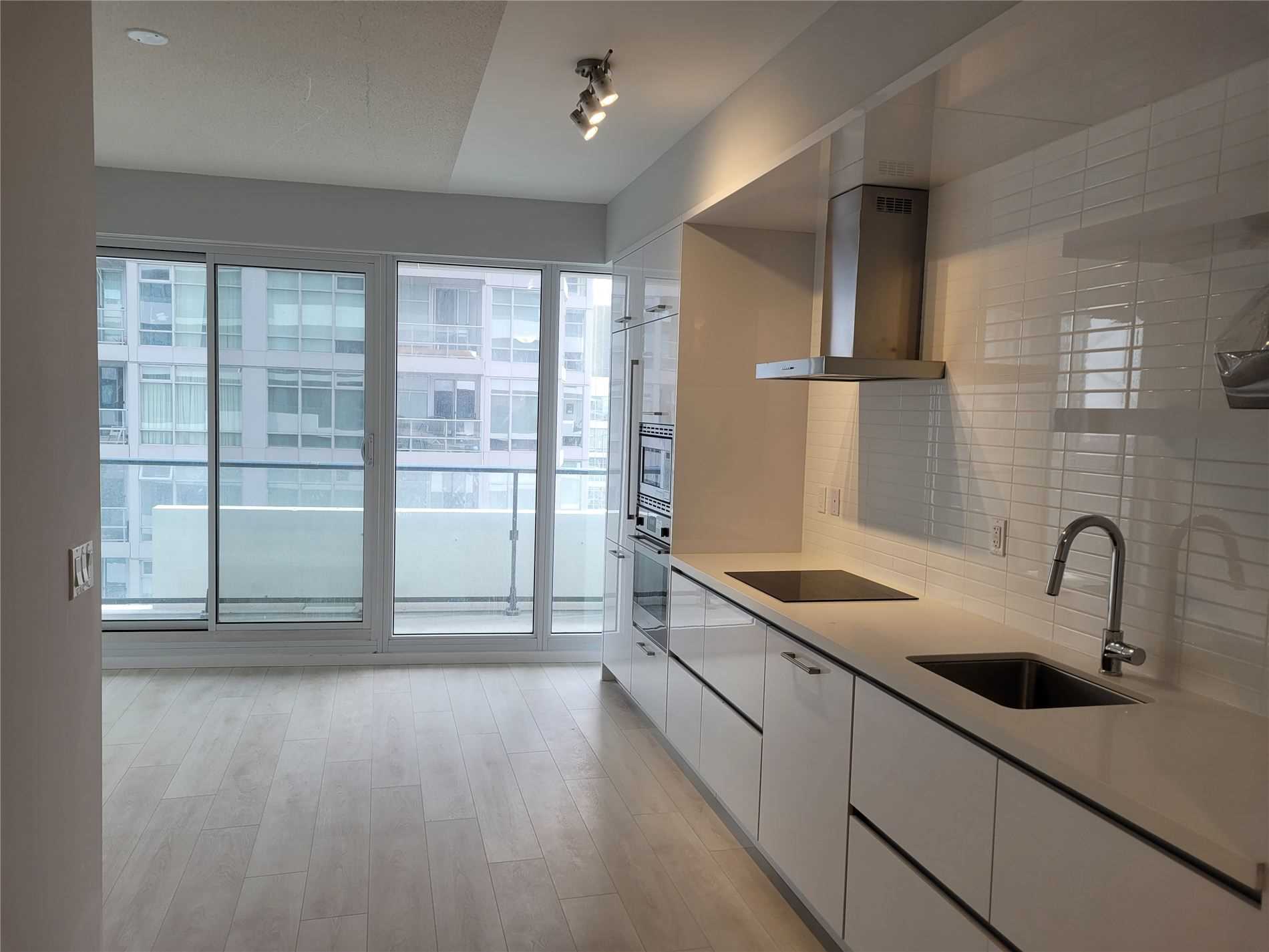 2221 Yonge Street #3306