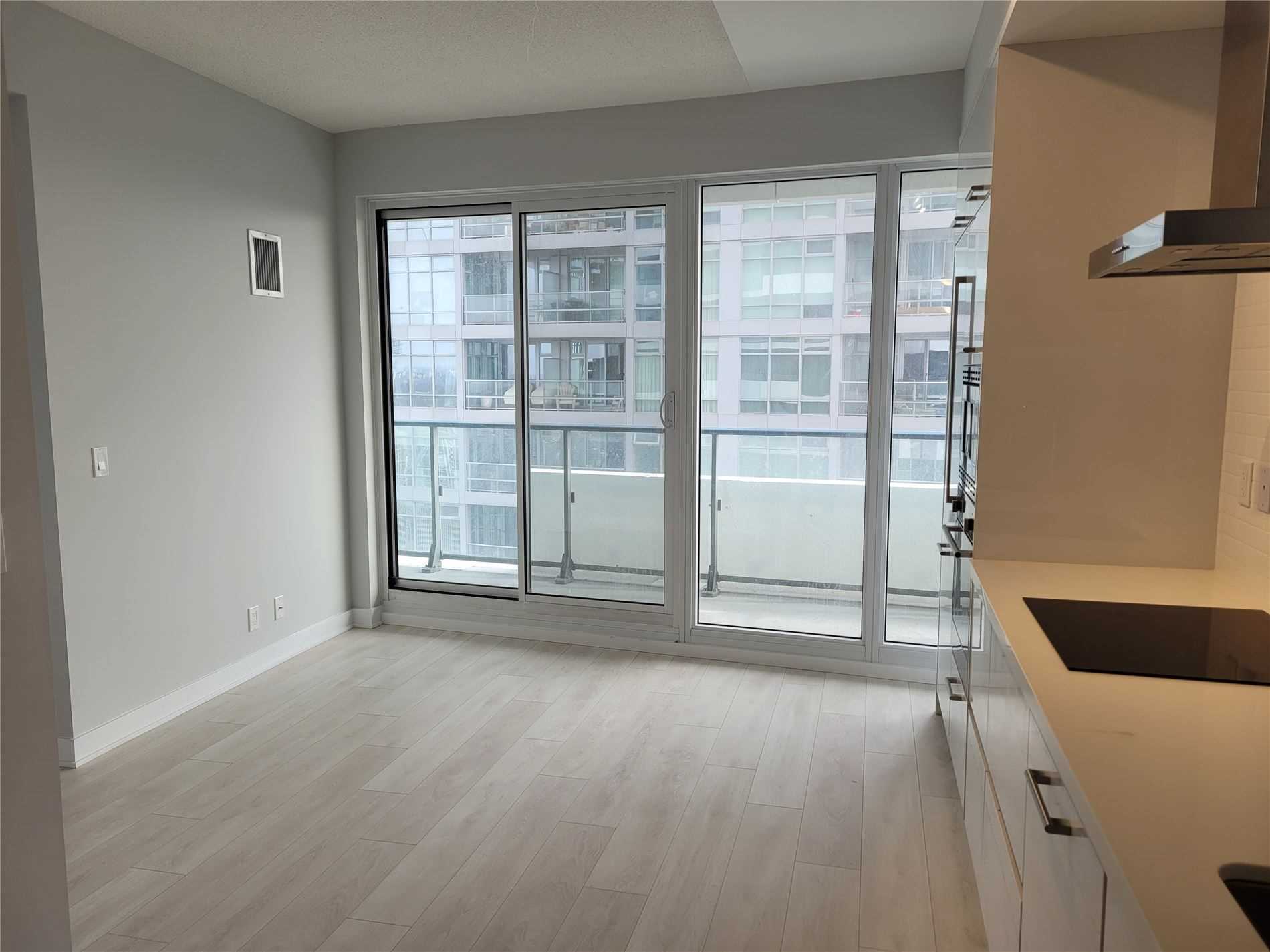 2221 Yonge Street #3306