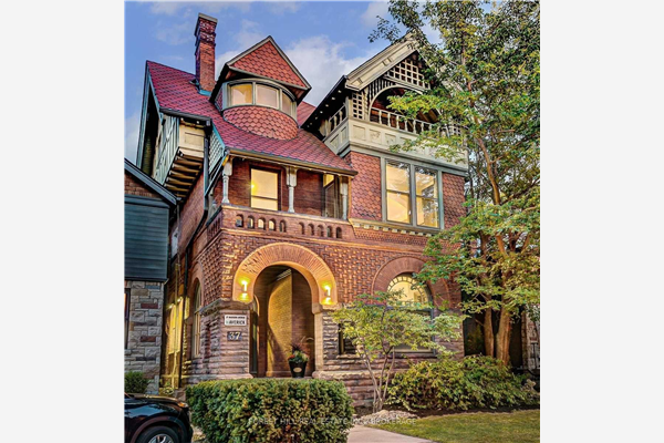 37 Madison Ave, Toronto