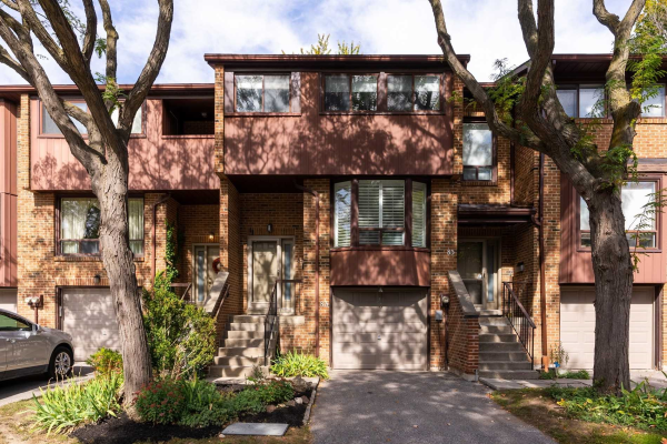 83 Wagon Trail Way, Toronto