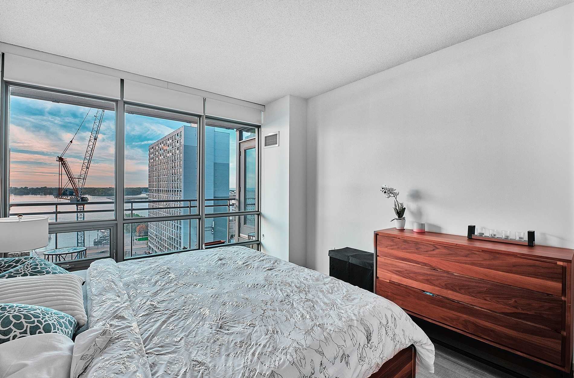 5 Mariner Terrace, #1203
