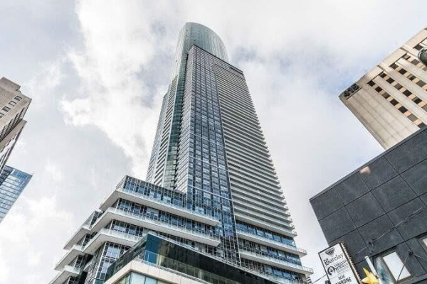 386 Yonge St, Toronto