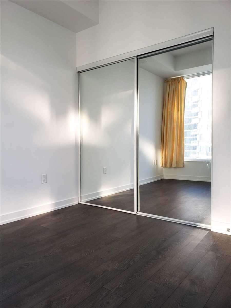 10 York St, #2807