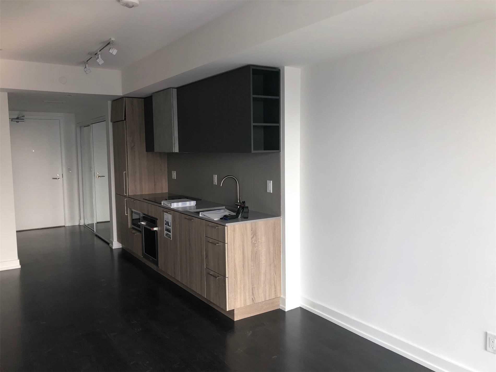 19 Western Battery Rd, #2216