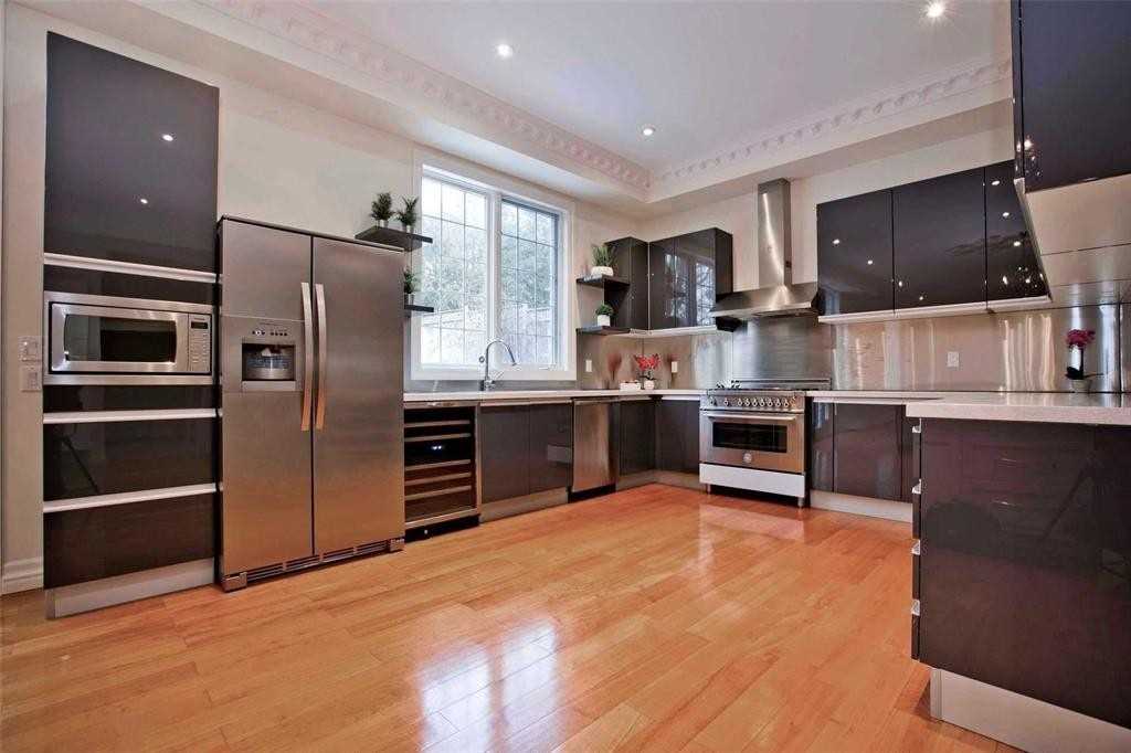 8 Shady Oaks Crescent