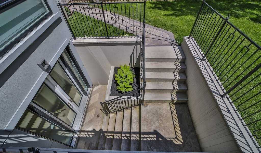 225 Northwood Drive