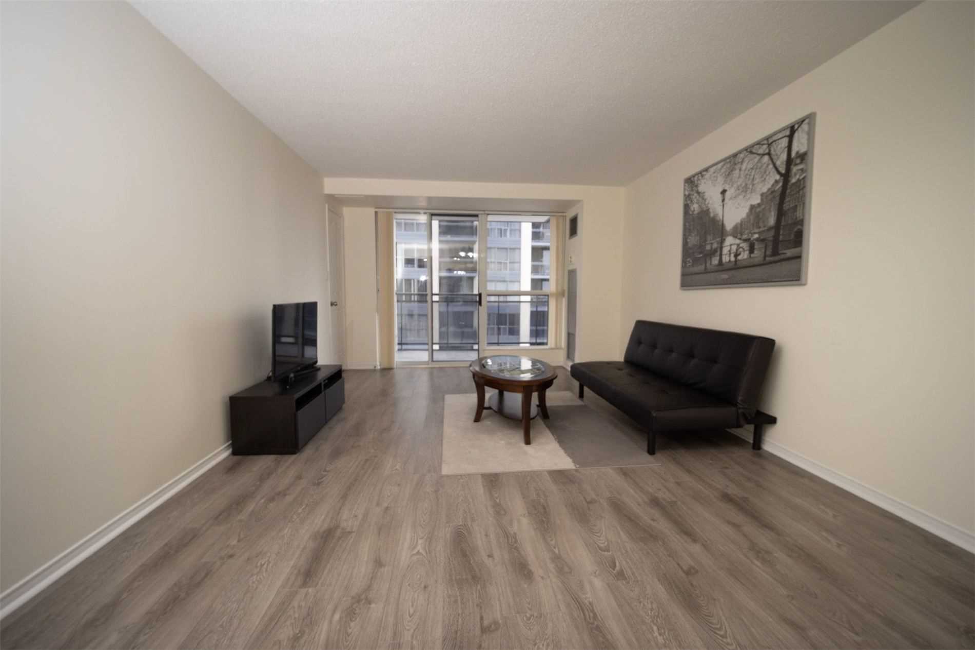 28 Hollywood Ave, #1210
