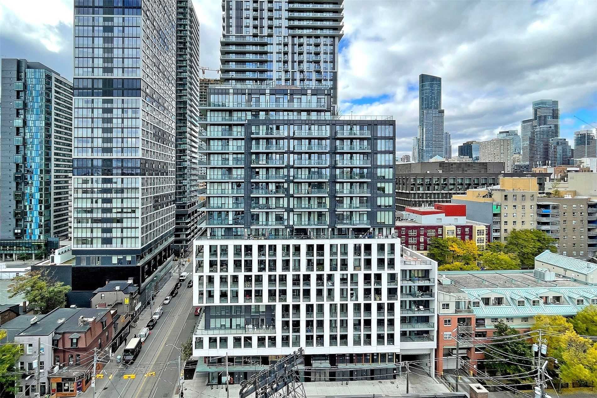 219 Dundas St E, #1709