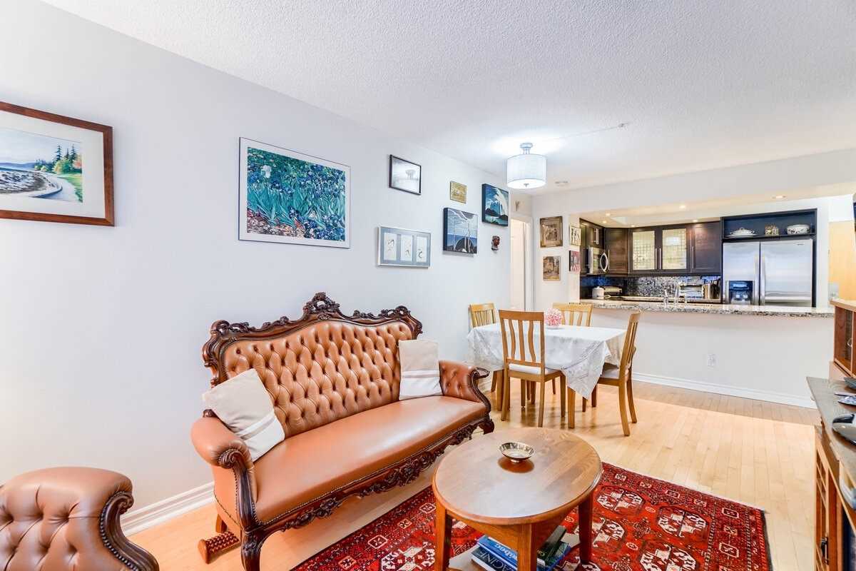 5 Rosehill Avenue #609