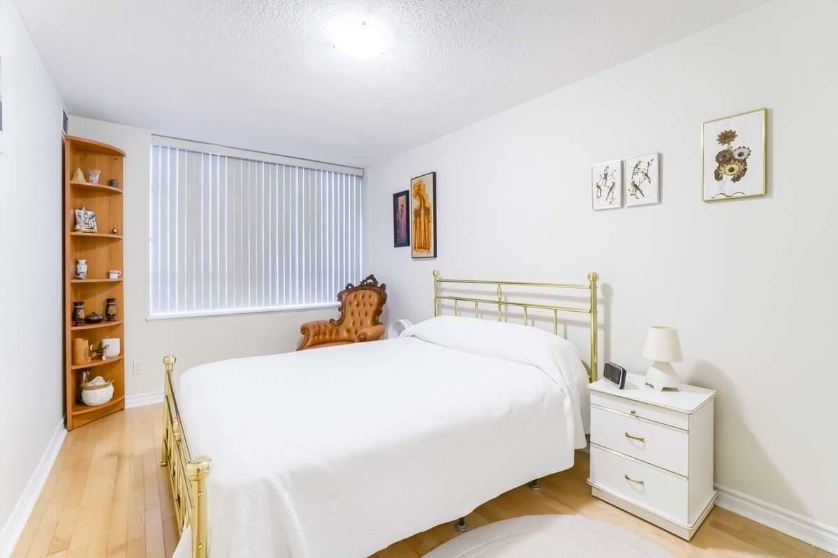 5 Rosehill Avenue #609