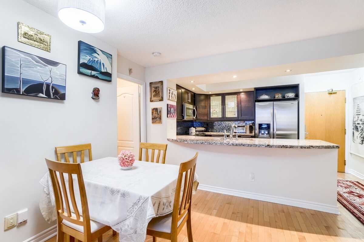 5 Rosehill Avenue #609