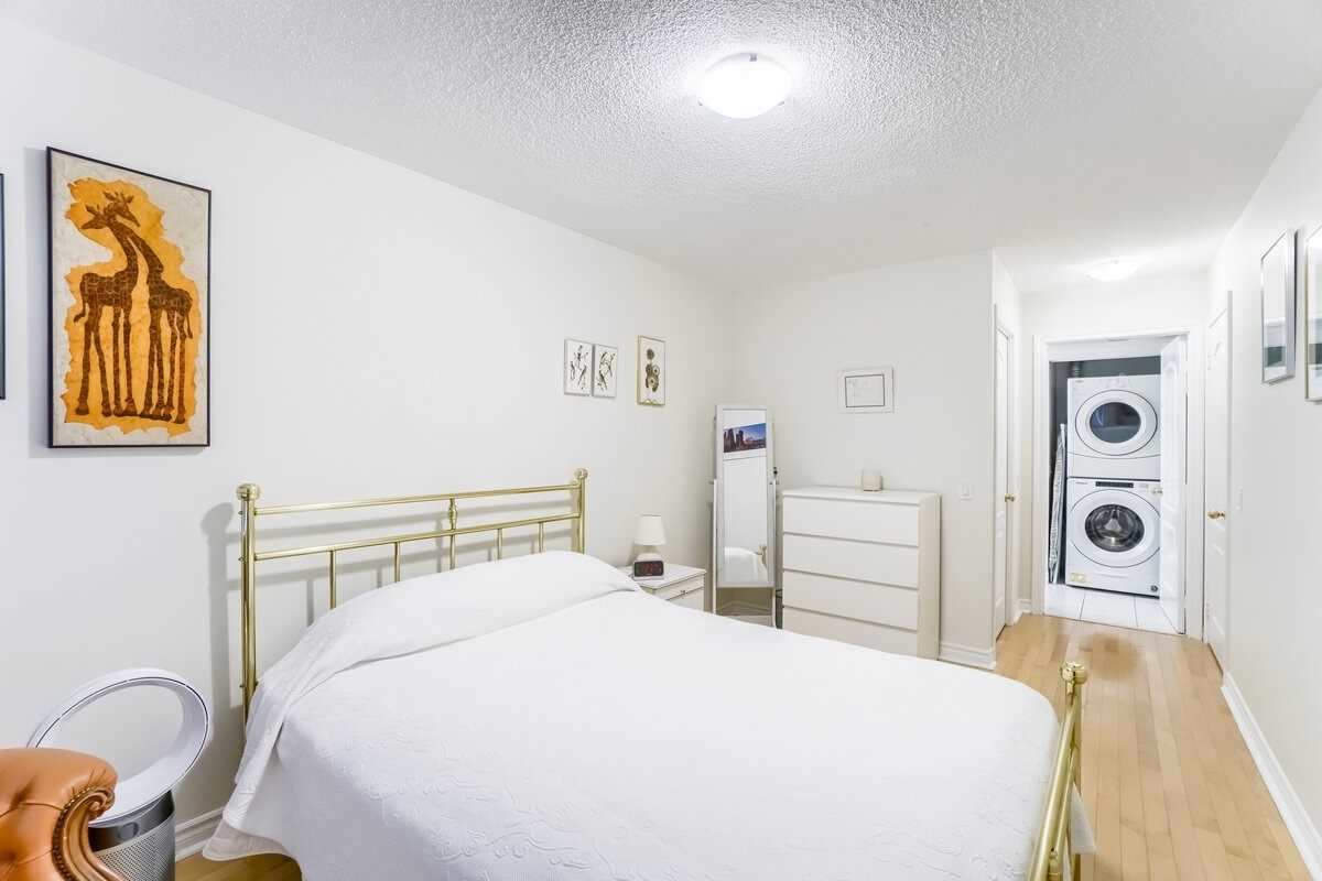 5 Rosehill Avenue #609