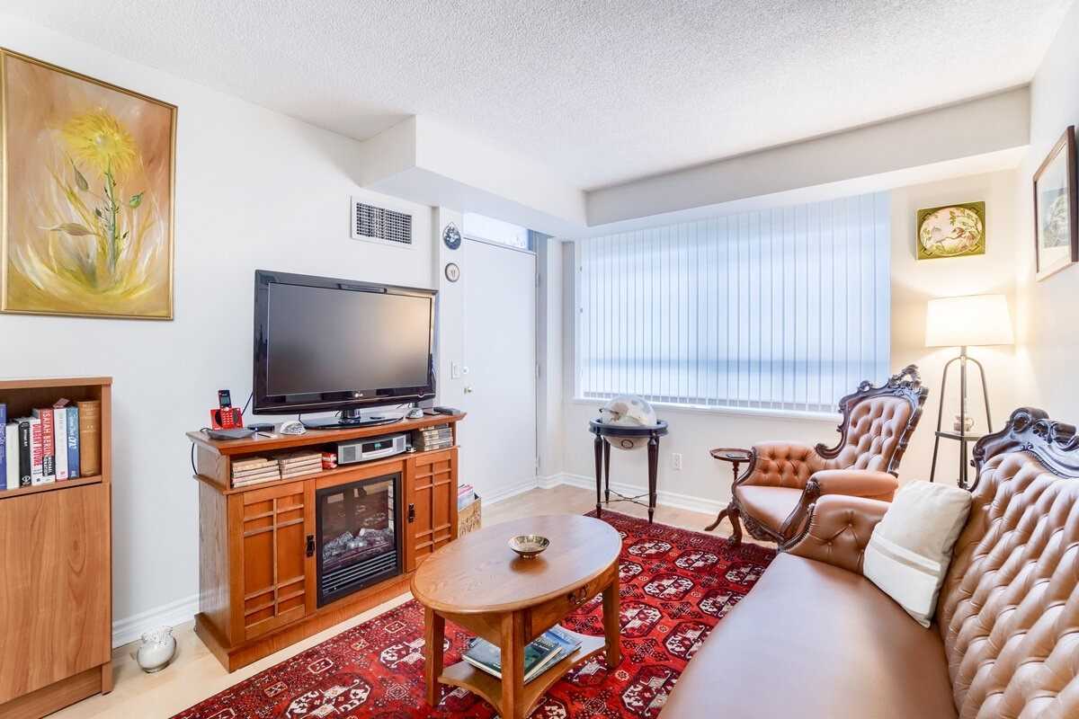 5 Rosehill Avenue #609