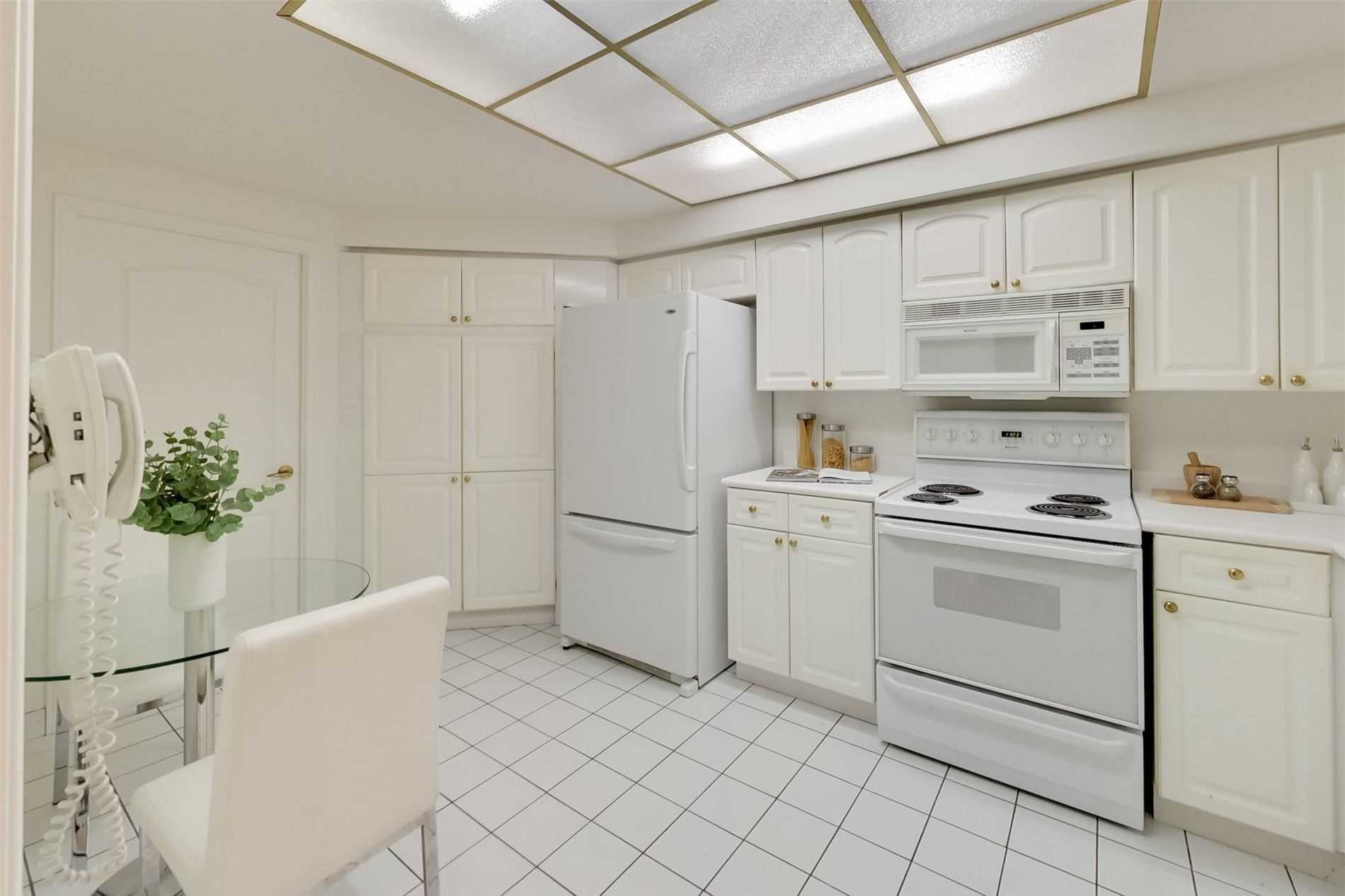 10 Tichester Rd, #301
