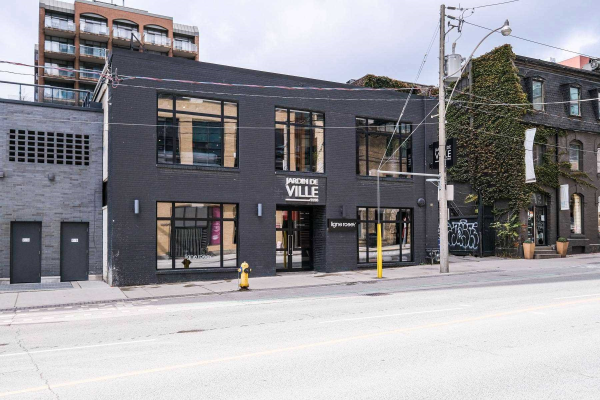 44 Sherbourne St