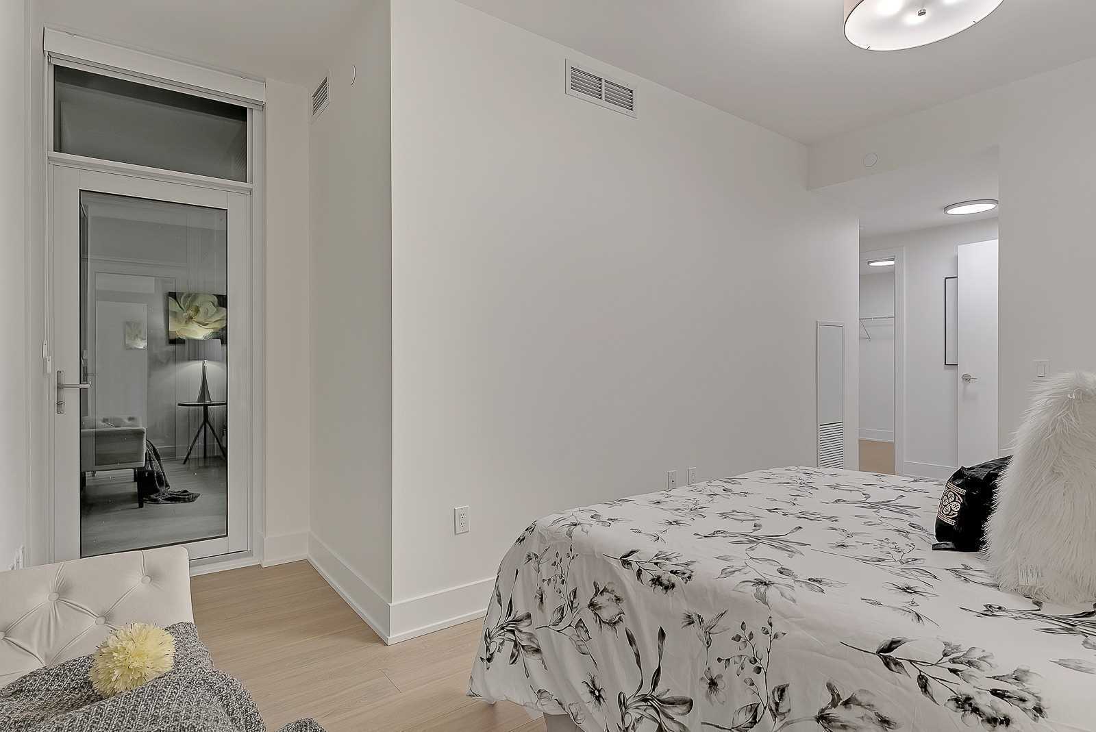 1 Yorkville Ave, #4803