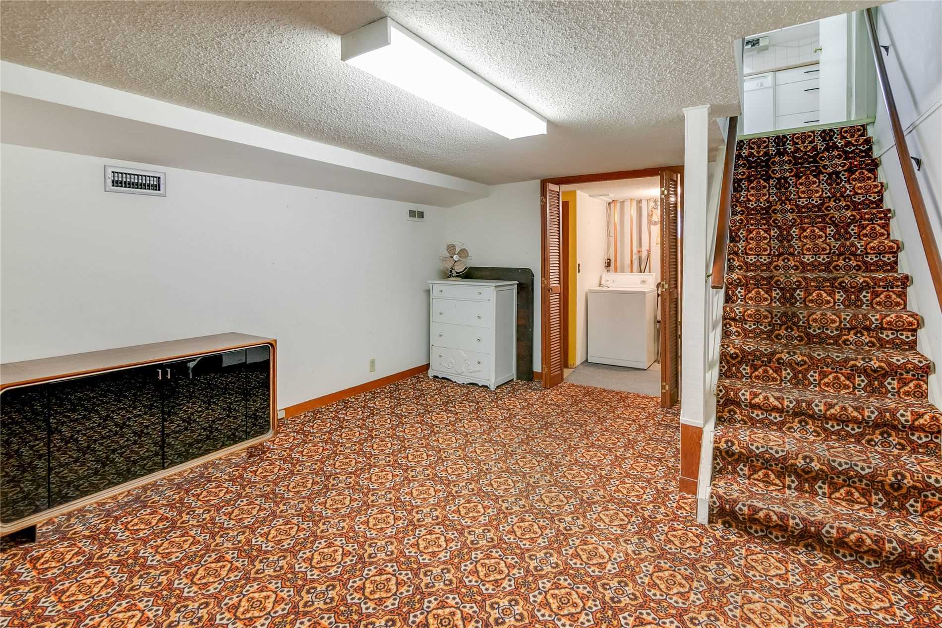 104 Laurelcrest Ave