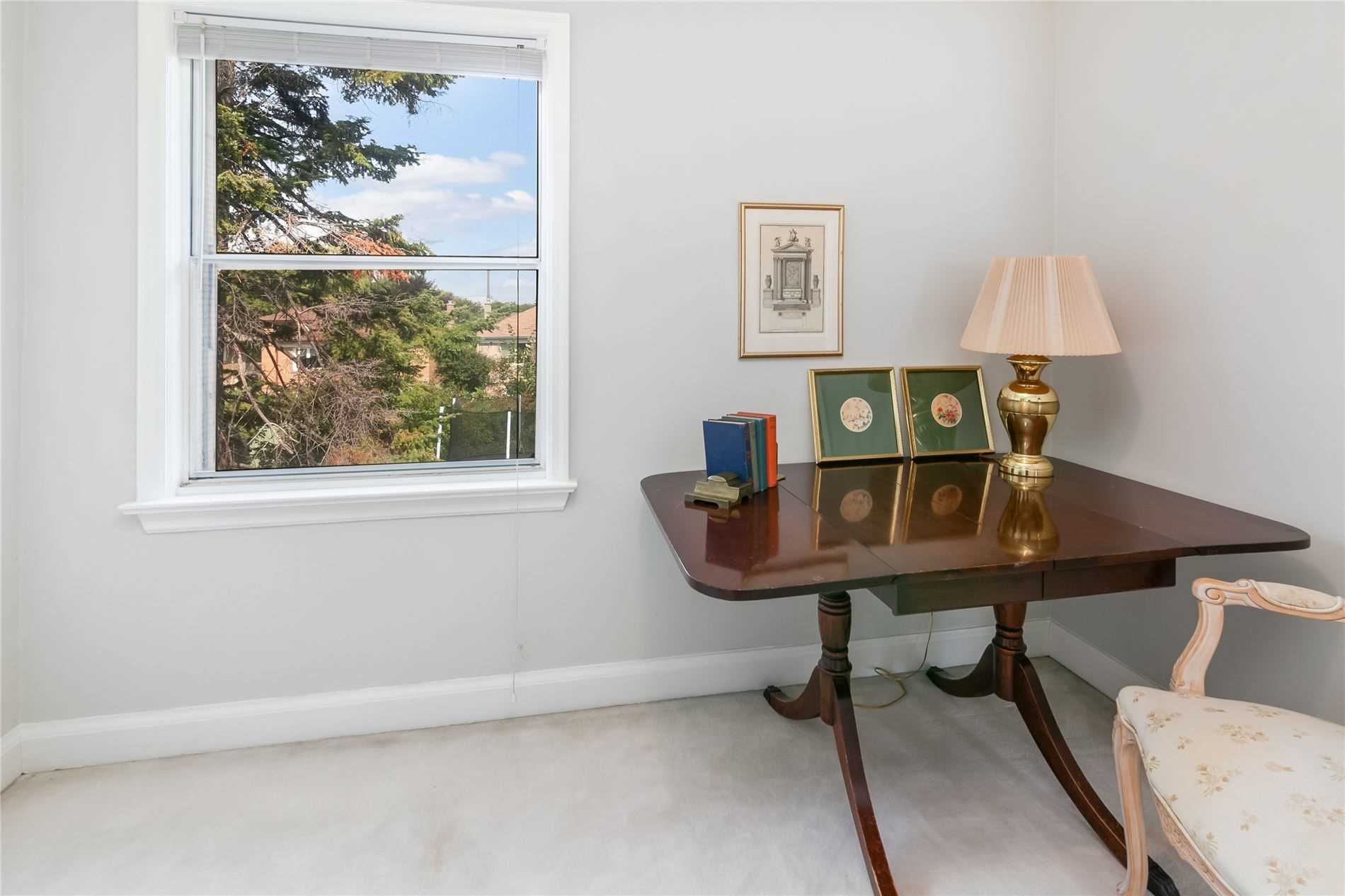 104 Laurelcrest Ave