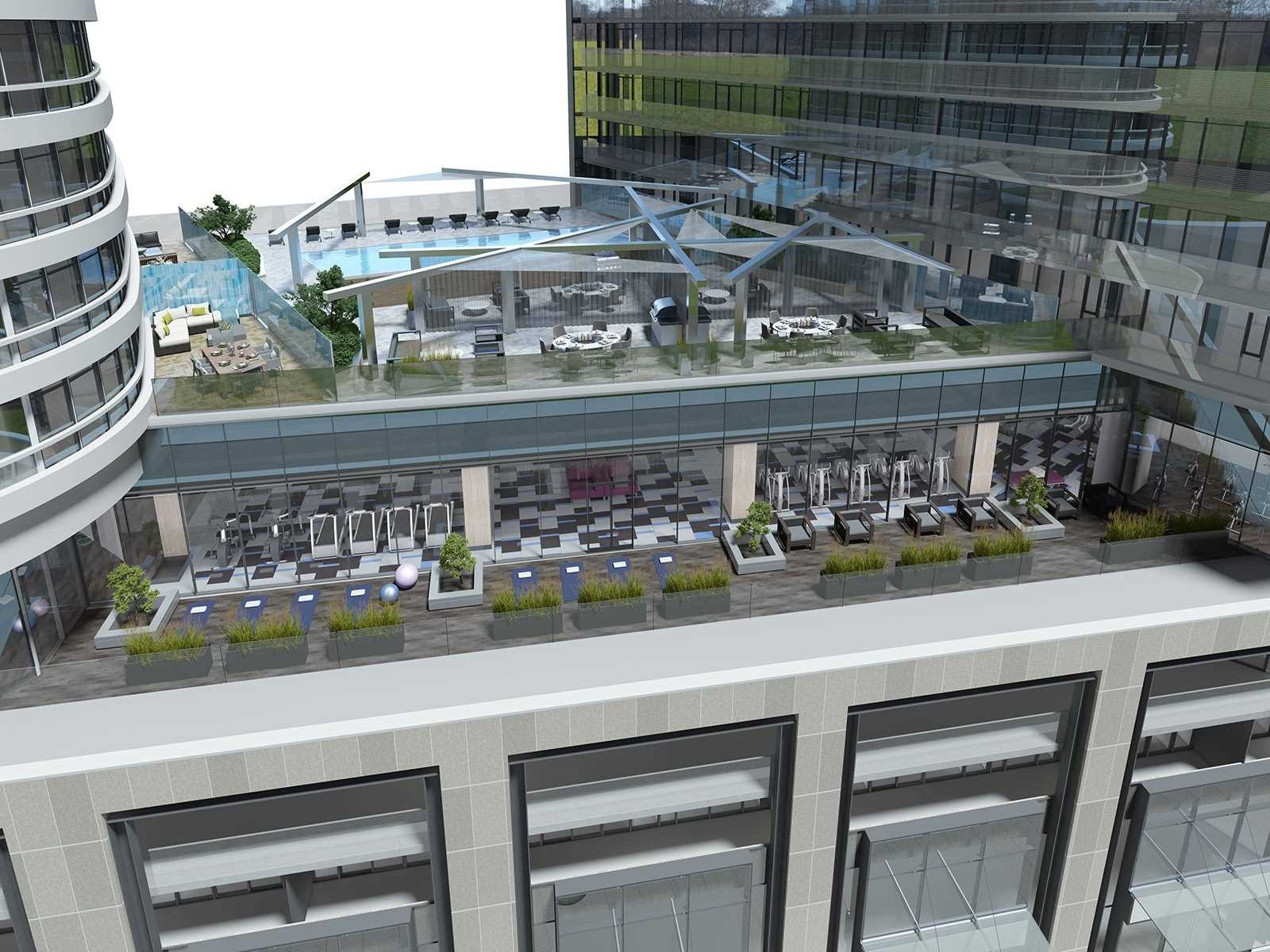 585 Bloor St E, #218