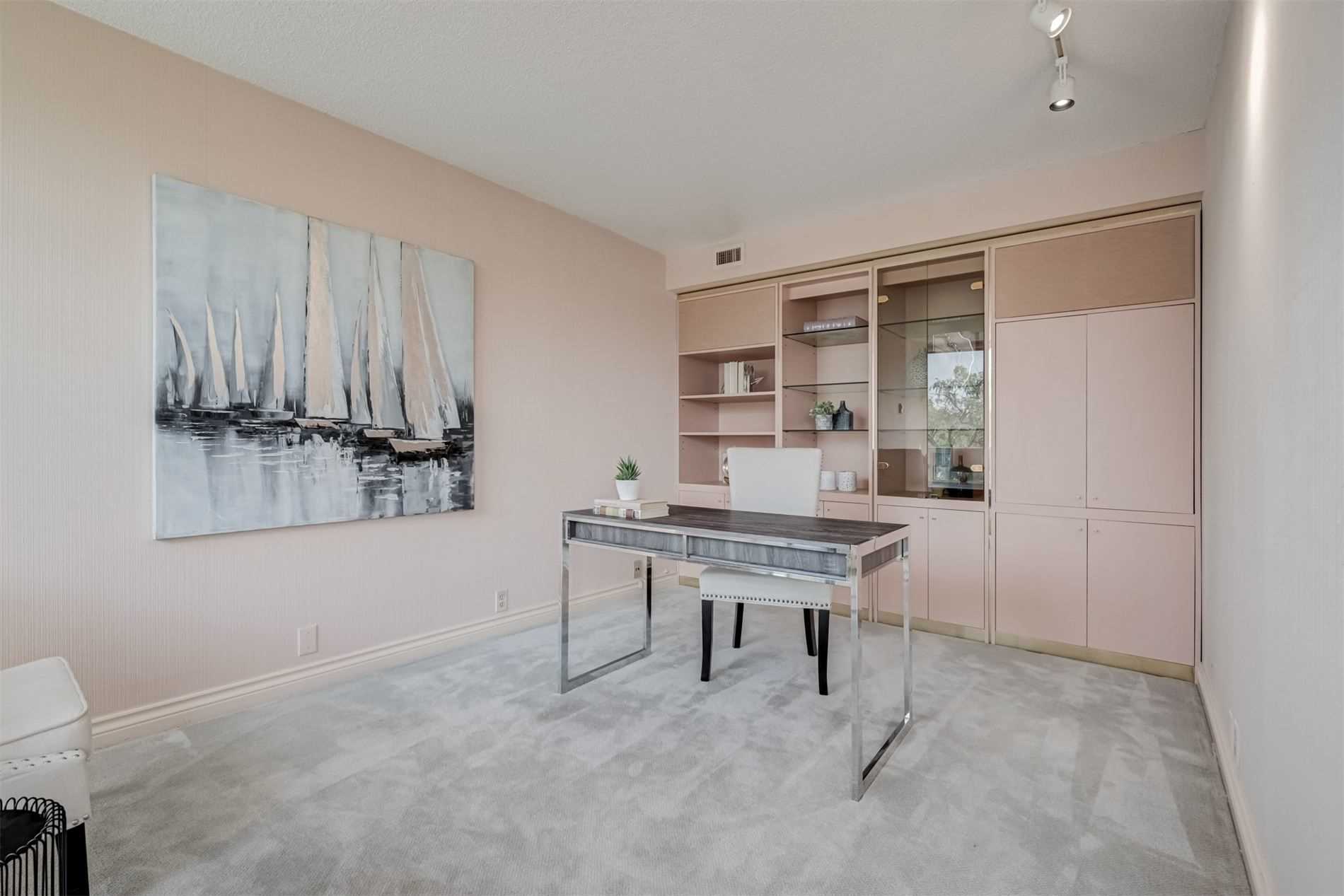 1177 Yonge St, #311