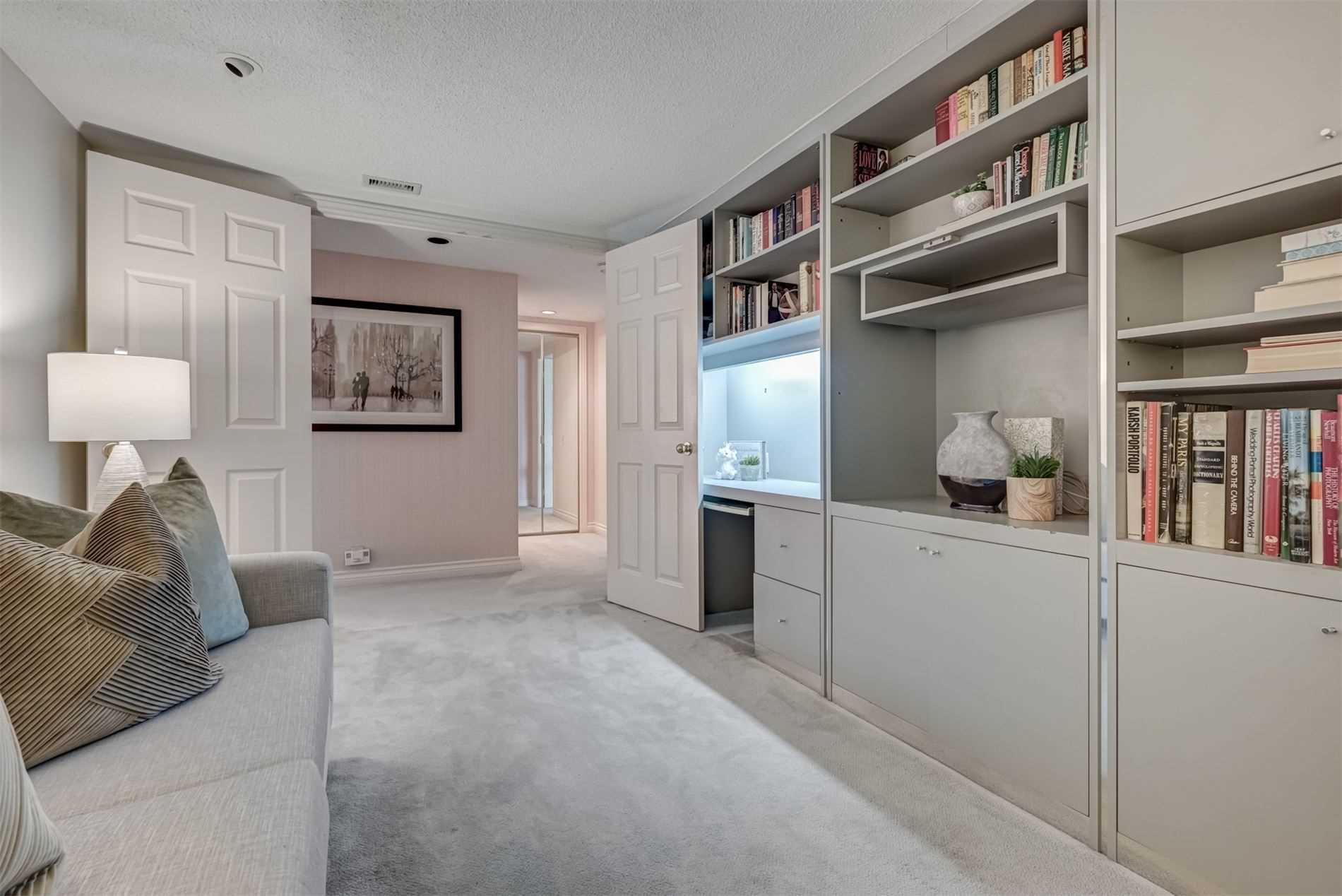 1177 Yonge St, #311