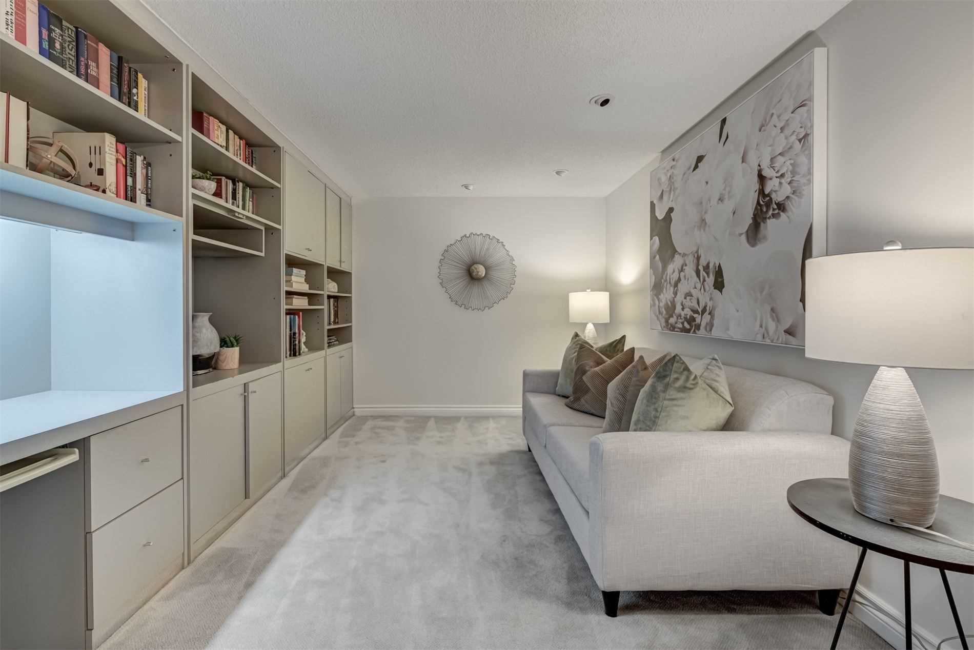 1177 Yonge St, #311