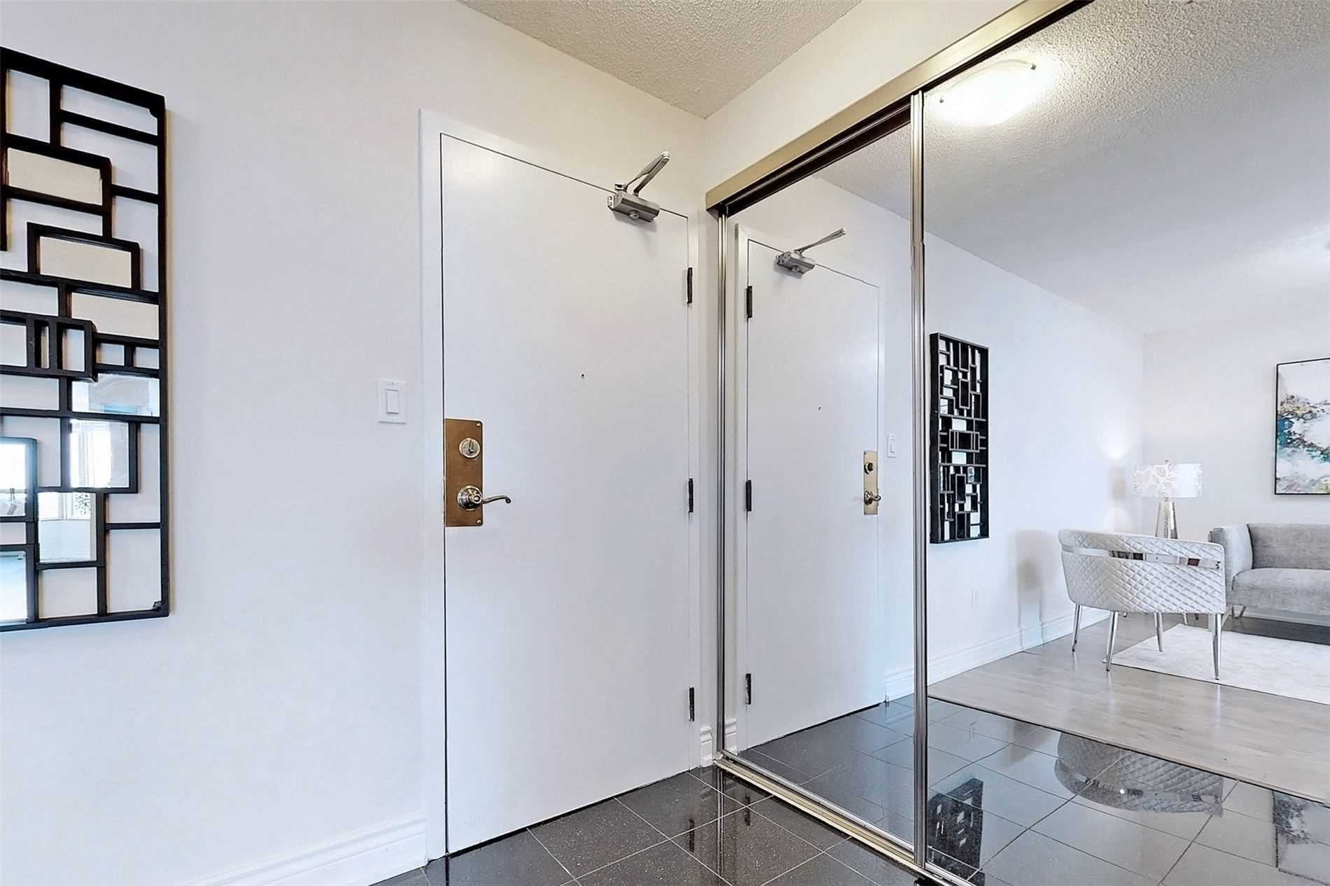 5444 Yonge St, #1404