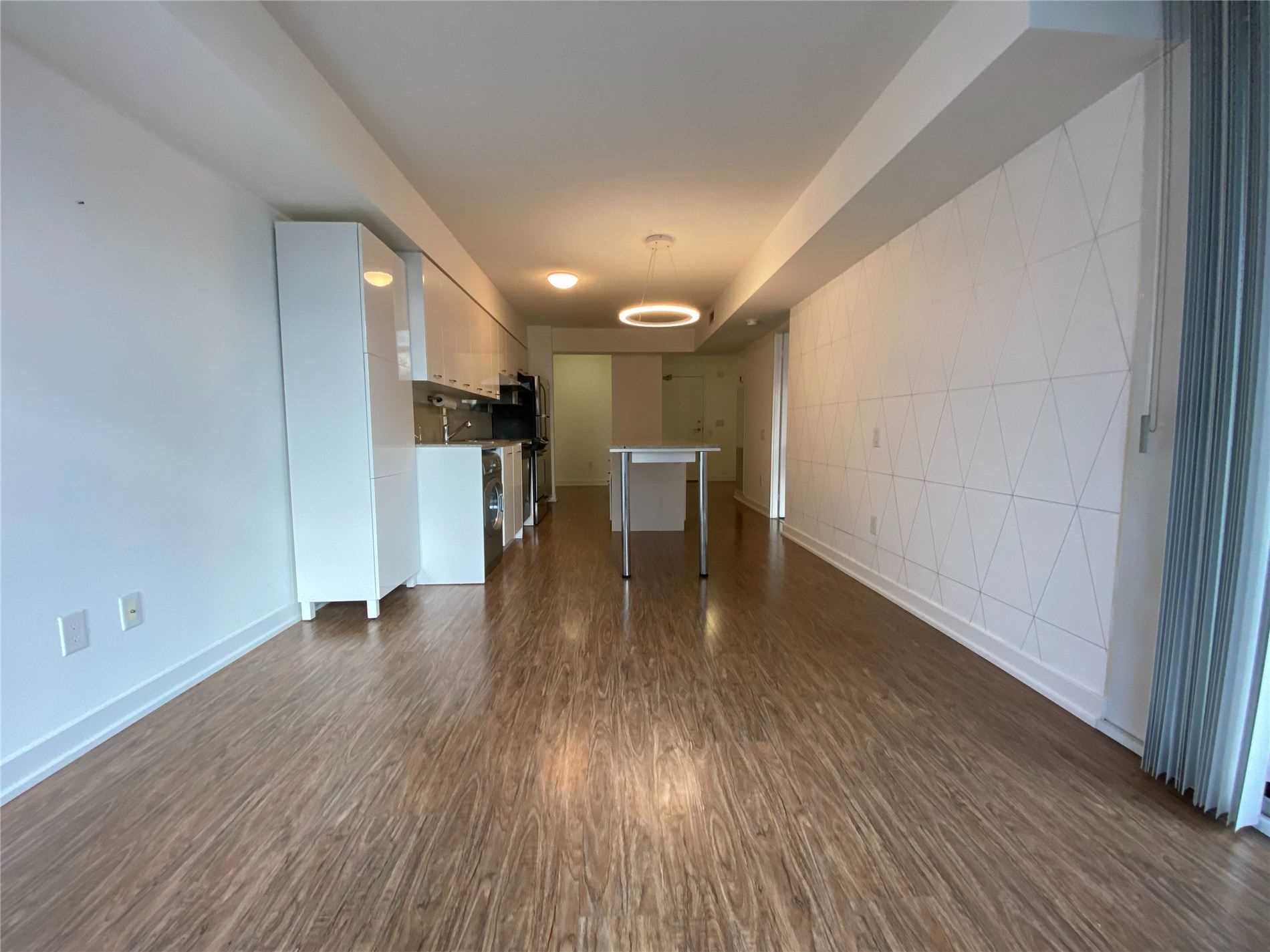 29 Singer Court #903
