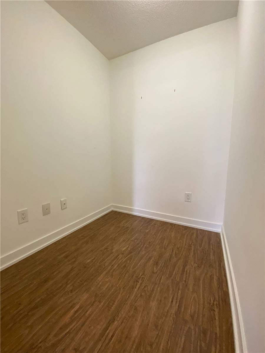 29 Singer Court #903