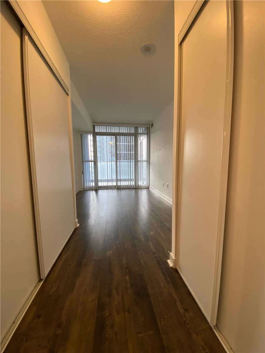 29 Singer Court #903