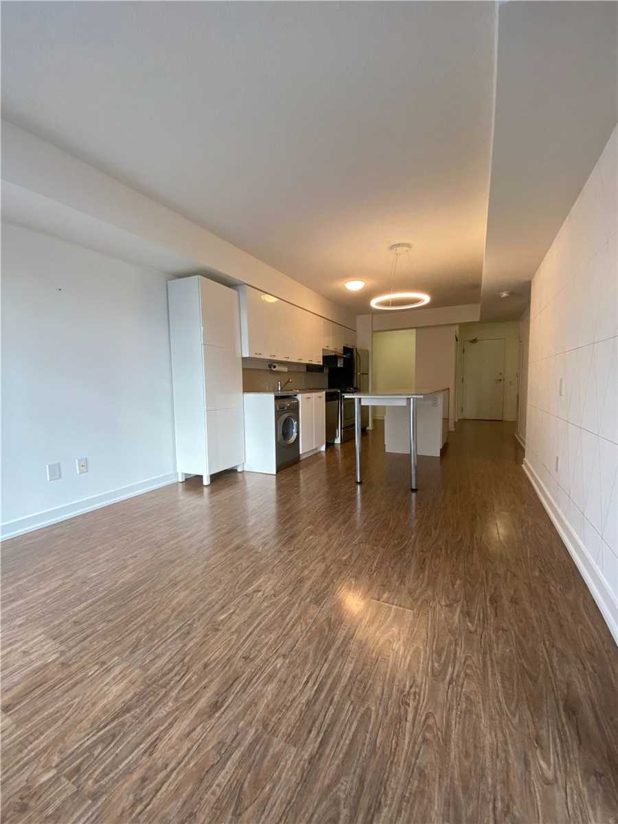 29 Singer Court #903