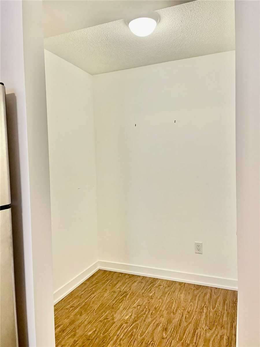 29 Singer Court #903