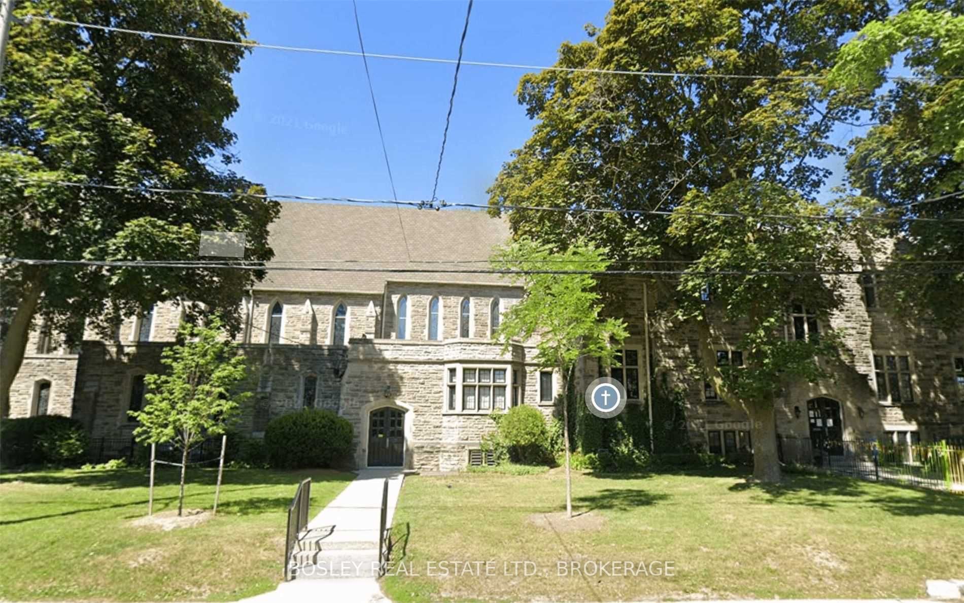 100 Old Orchard Grve