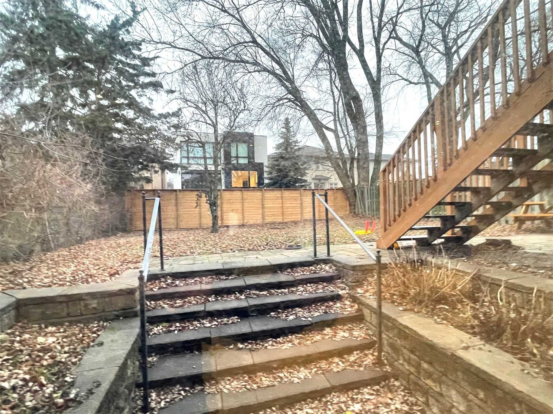 99 Bannockburn Avenue