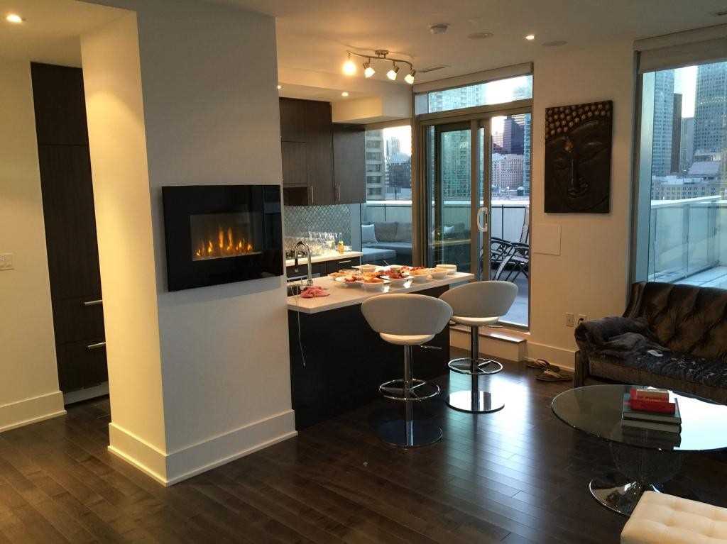 39 Queens Quay E, #1101
