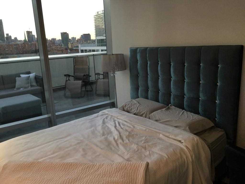 39 Queens Quay E, #1101