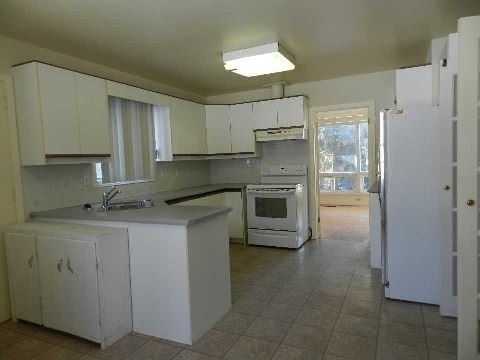 16 Ruden Cres
