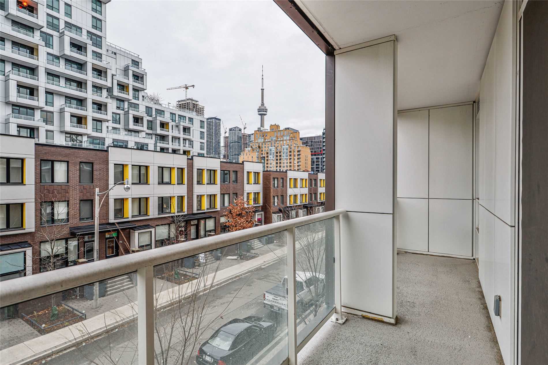80 Vanauley St, #212