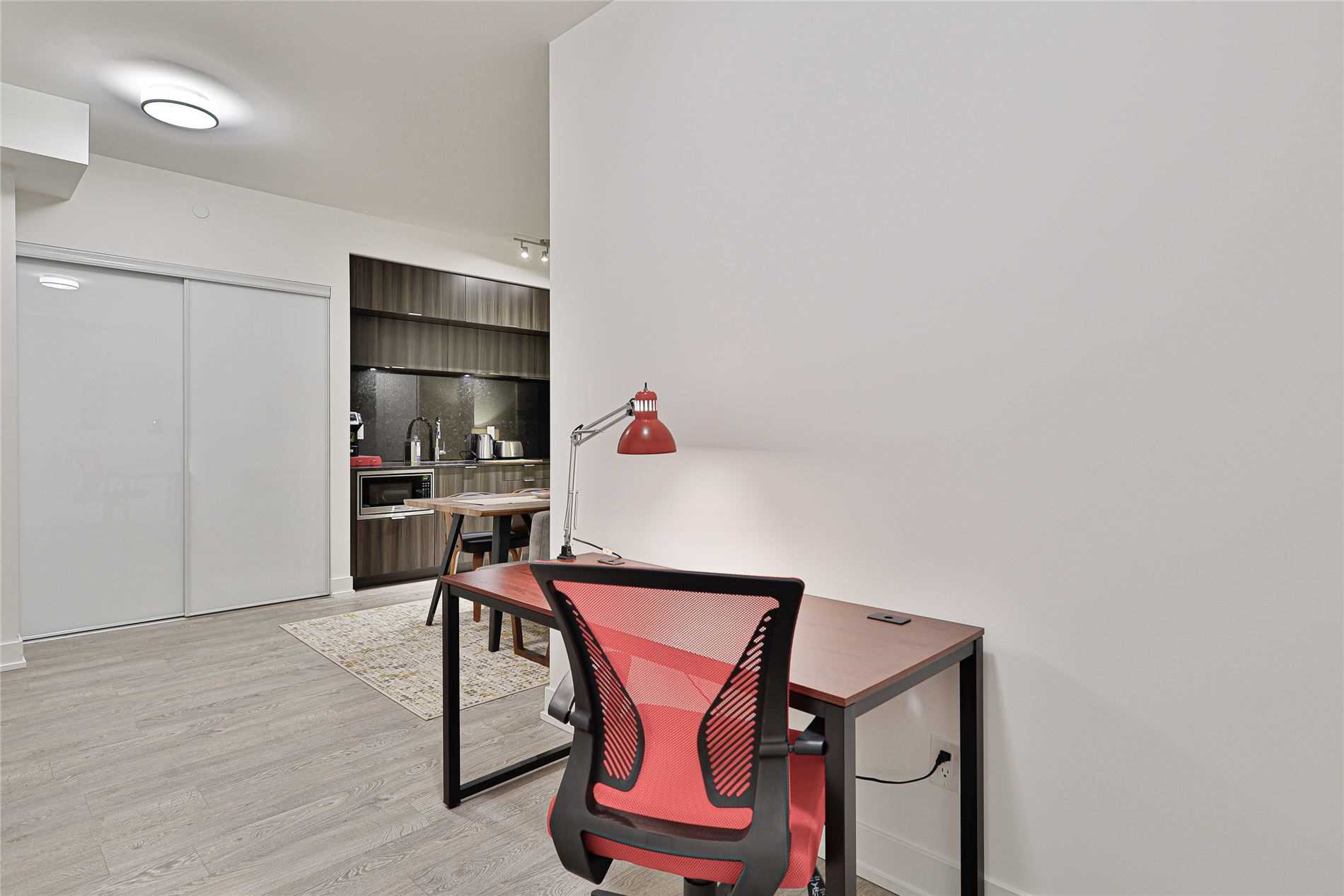 80 Vanauley St, #212