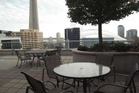 250 Wellington St W, #629
