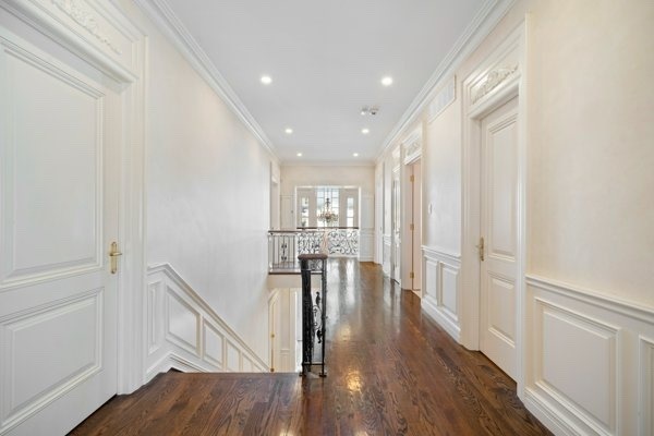 230 Dunvegan Rd