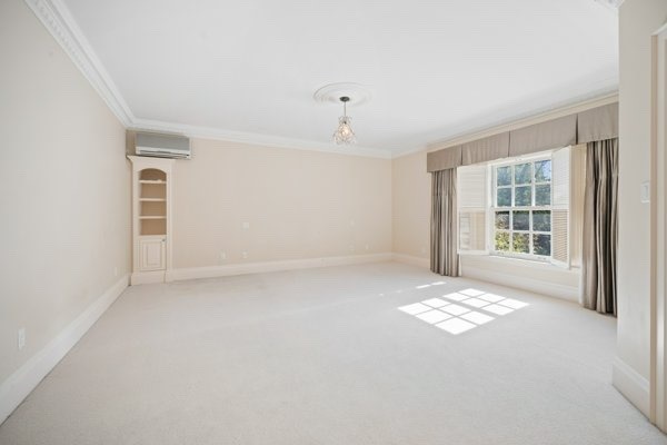 230 Dunvegan Rd