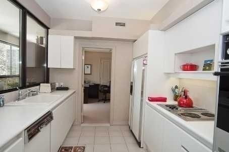 342 Spadina Road #301