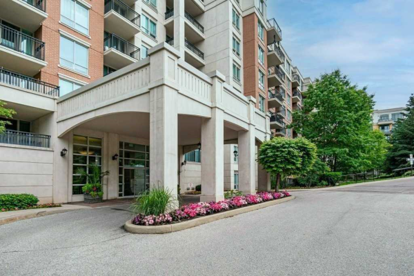 38 William Carson Cres, Toronto