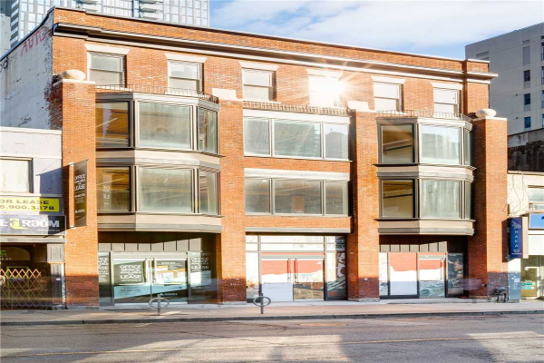 577 Yonge St, Toronto