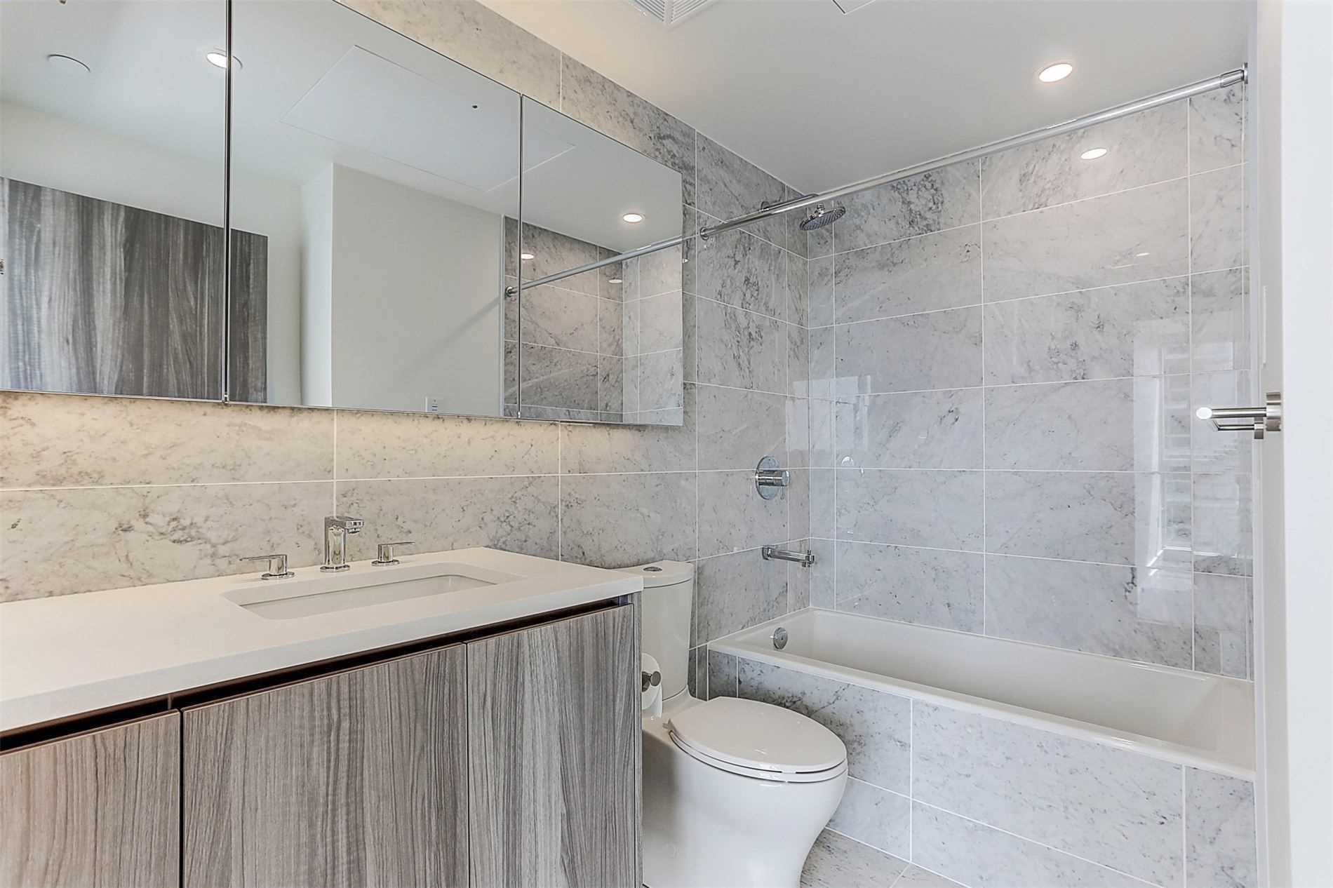 85 Mcmahon Dr, #2509