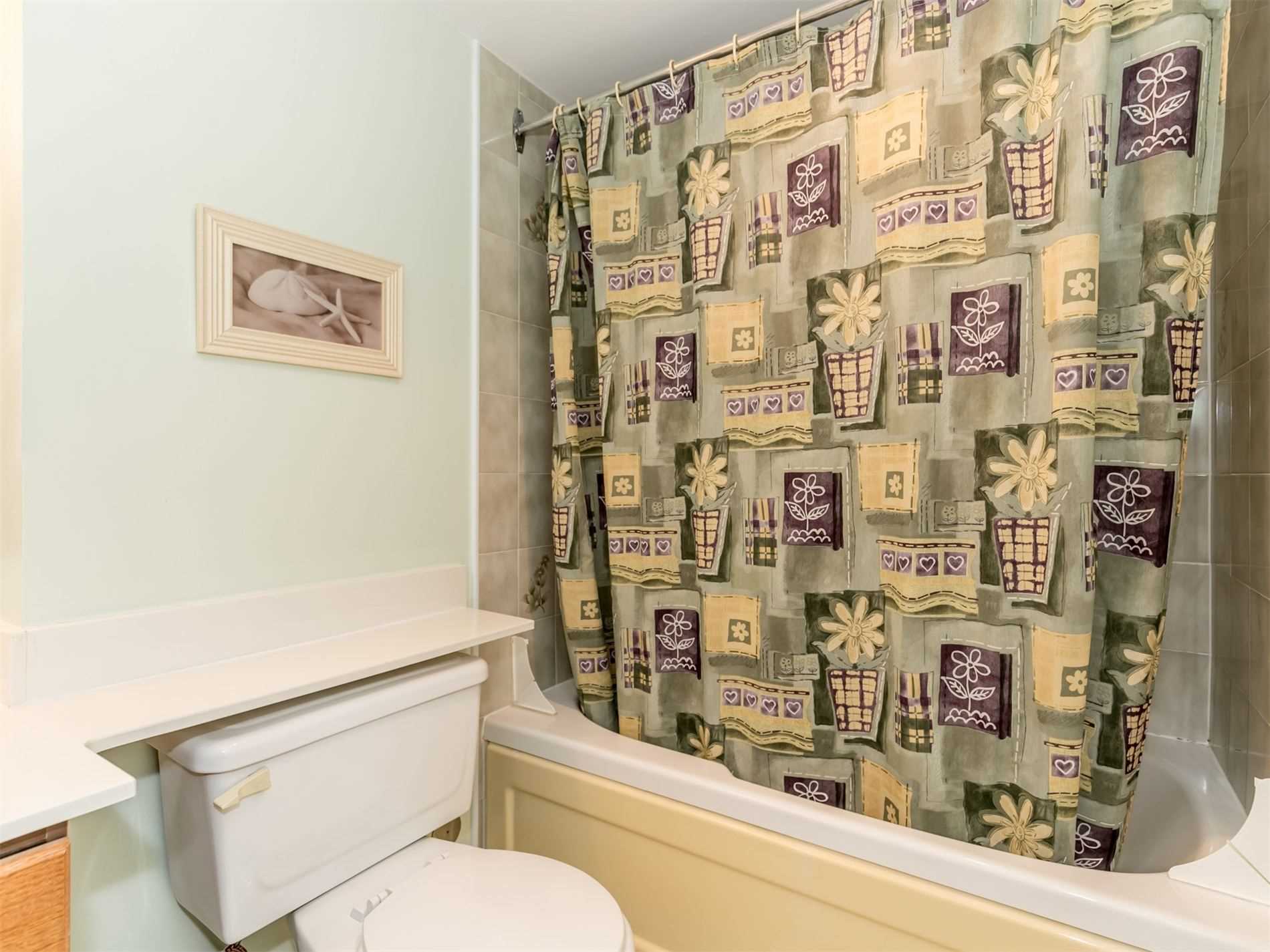 Listing C5828415 - Large Photo # 16