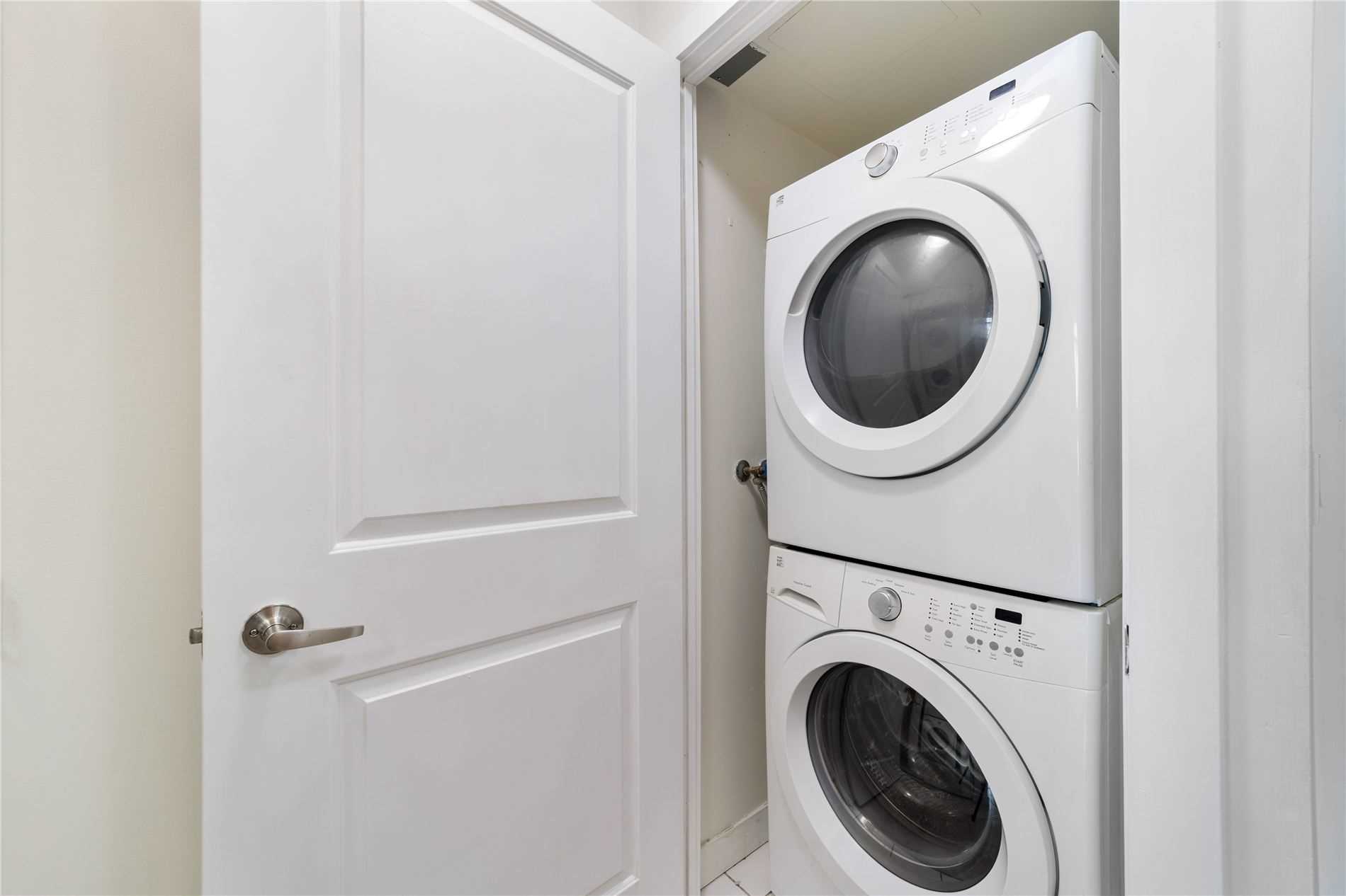 Listing C5829325 - Large Photo # 21