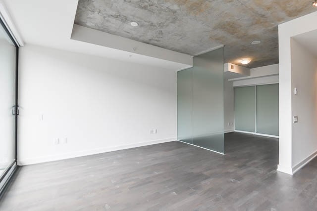 38 Stewart Street #802