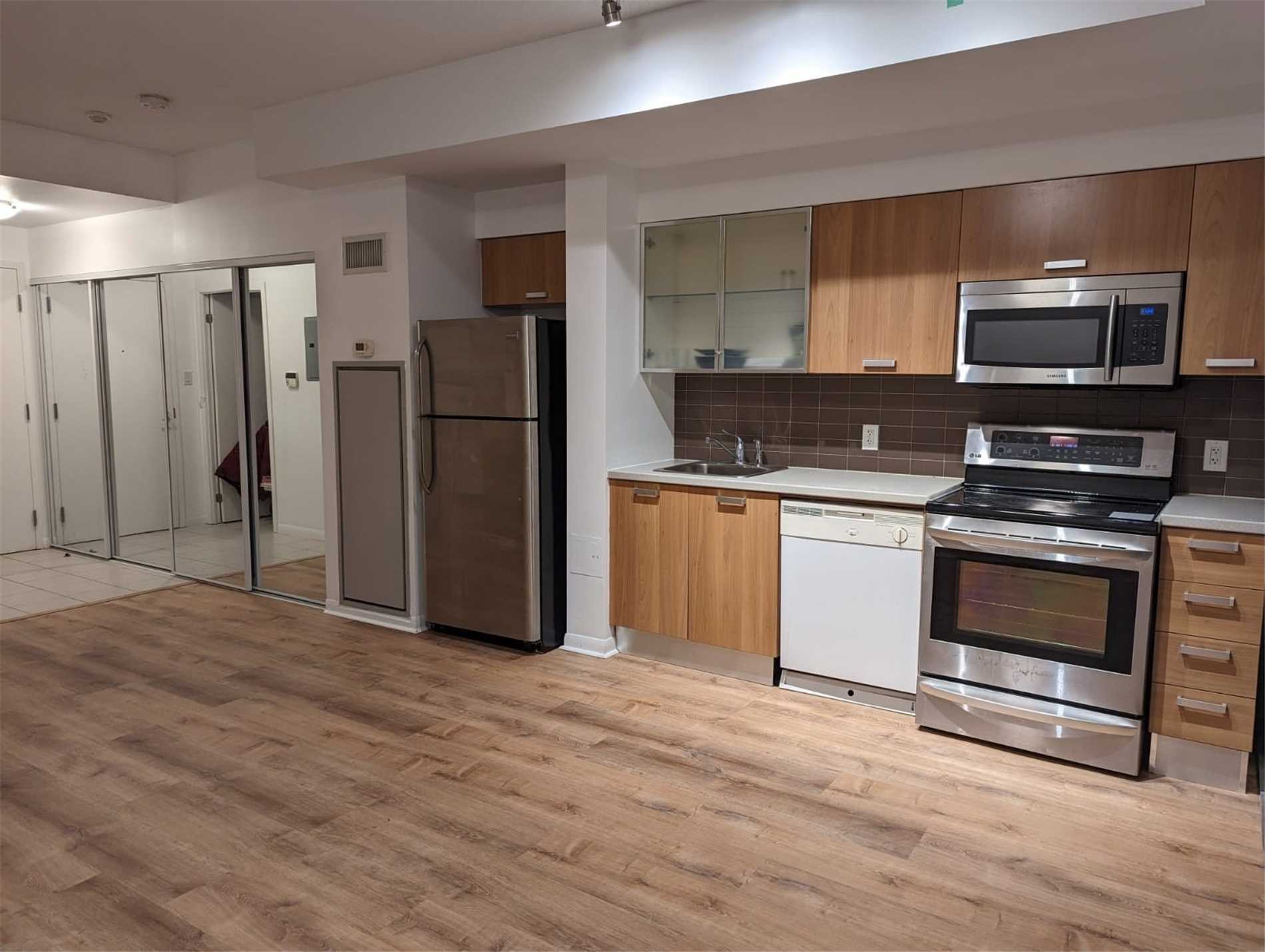 38 Grenville Street #3305